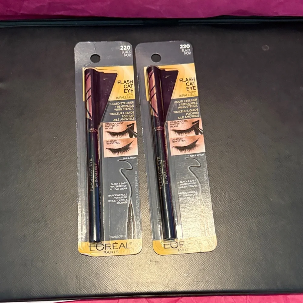L'Oreal Flash Cat Eye Eyeliner in Noir